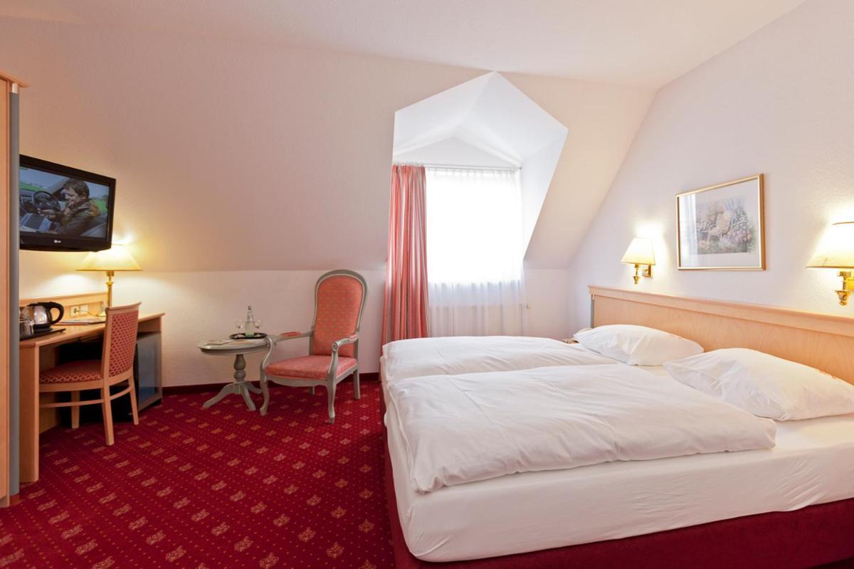 Hotel Fuer Dich Waren  Bagian luar foto