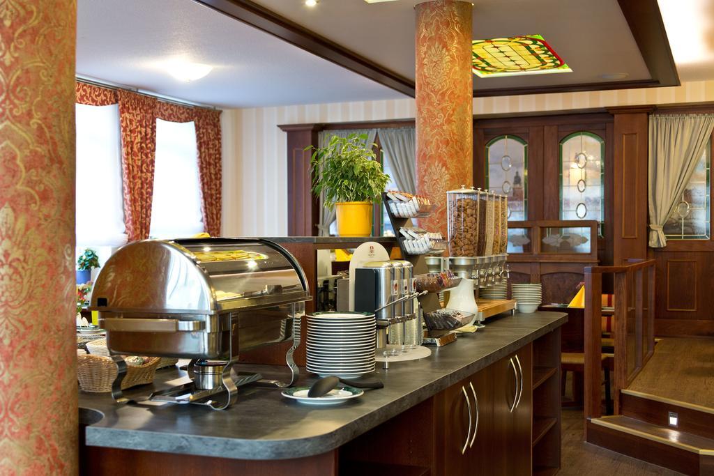 Hotel Fuer Dich Waren  Bagian luar foto